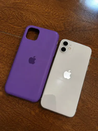 iPhone 11 128  pra hoje 