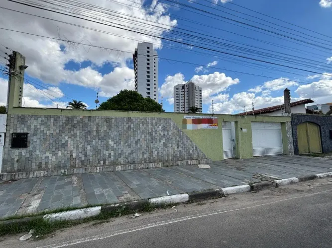EXCLUSIVIDADE E ESPAÇO EM UMA LOCALIZAÇÃO PRIVILEGIADA<br>