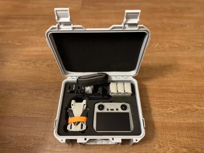 DJI Mini 3 PRO com DJI RC e FLY MORE combo