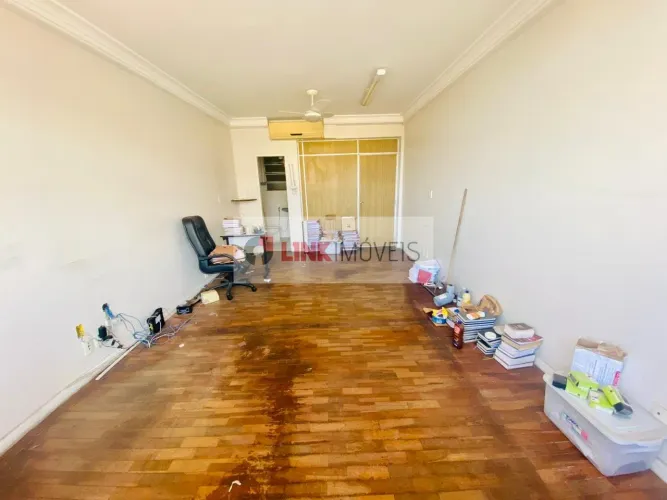 Sala comercial em Centro - Vitória: 40m², 1 banheiro à locação por R$700