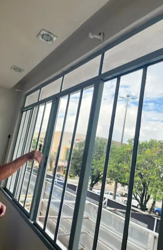 Aluga-se kitnet prox. shopping JL Cascavel