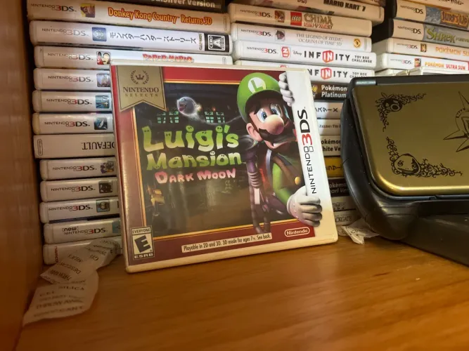 Luigi mansion dark moon