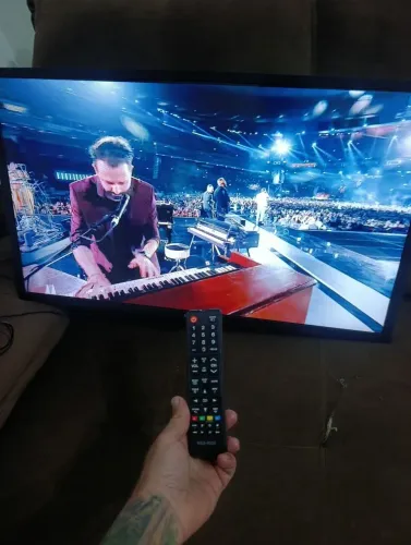 Tv 32 polegadas Samsung smart 4k YouTube Netflix 