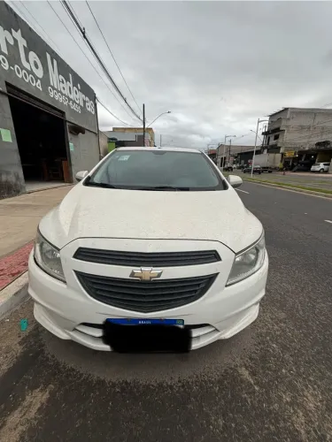 Chevrolet Onix JOY Hatch 1.0 8V Flex Mec. 4P 2018
