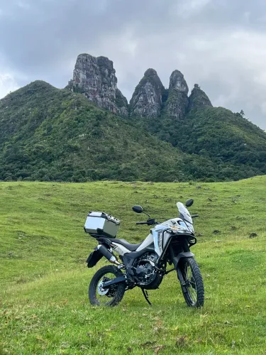 Sahara 300 Adventure 2024 (único dono)