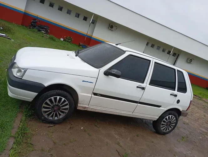 Fiat Uno Mille Celeb/celeb.econ 1.0 F.flex 4P 2009