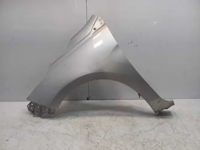 Paralama YARIS esquerdo