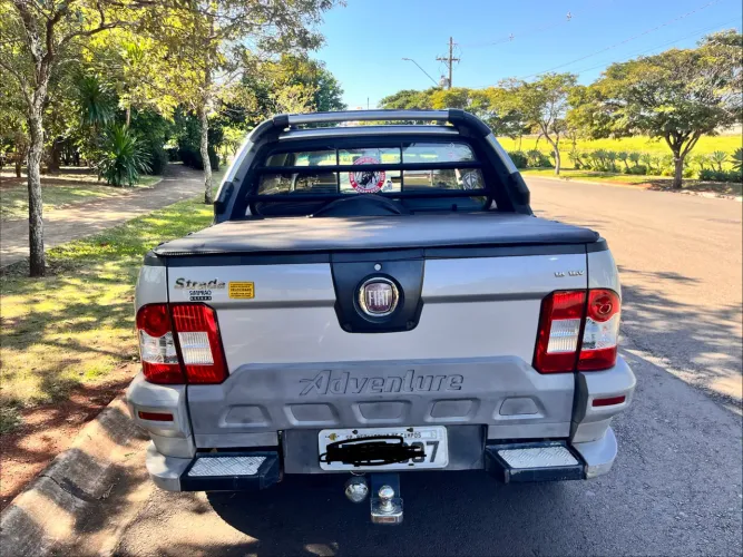 Fiat Strada Adv.1.8 16V Dualogic Flex CD 2013