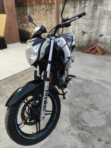 YAMAHA FAZER 250 2013/2014