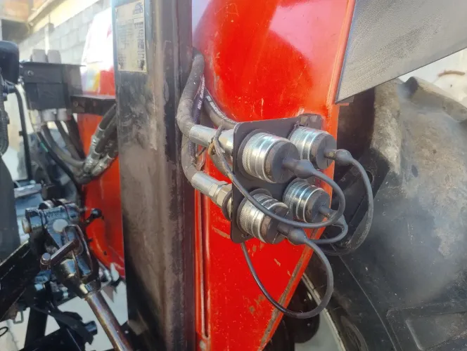 Trator Massey Ferguson 283 ano 2001