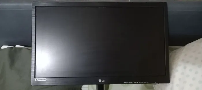 Monitor LG 19,5 Polegadas muito novo! 
