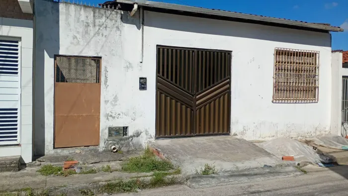 Casa pra vender no santos Dumont