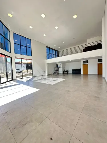Salão à venda e para alugar em Indaiatuba, Jardim São Francisco, com 244.35 m²
