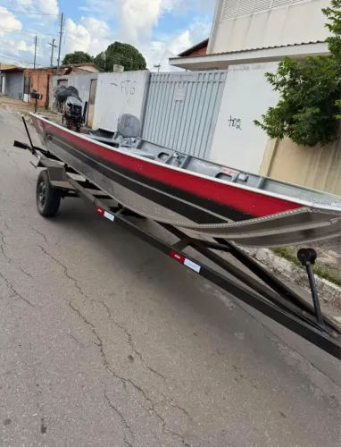 Canoa carreta e motor tralha complete de pesca
