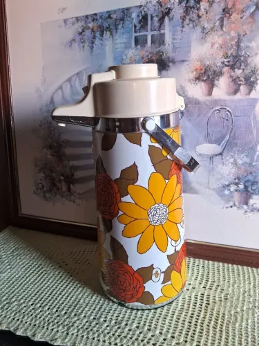 Antiga Belíssima Garrafa Térmica Zojirushi Japonesa Anos 70 Esquenta Bem Grande