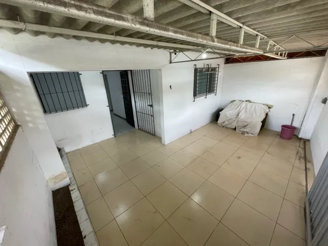 ALUGUEL- CASA EM SAN MARTIN
