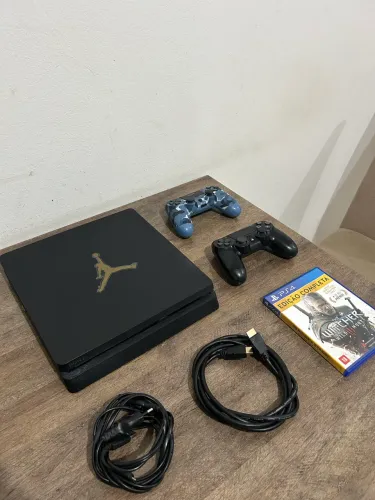 Ps4 slim 2 controles, pra vender HOJE, parcelo em 12x!