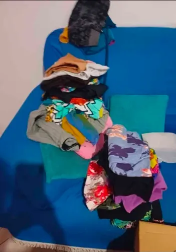 Roupas para brechó. Mais de 180 peças.