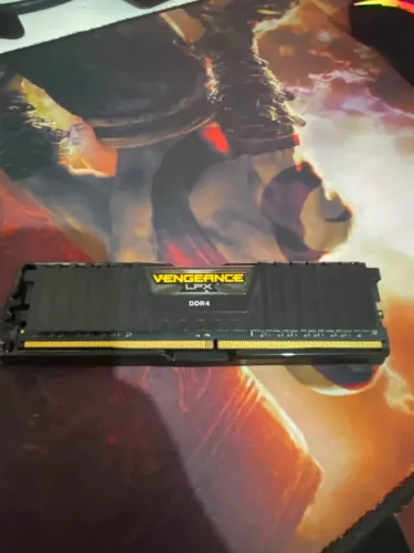 Memória RAM Corsair Vengeance LPX, 8GB, 2400MHz, DDR4, CL16, Preto
