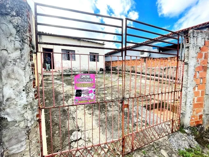CASA TERREA COM 2 DORMS; ASSIS; SOROCABA; LESTE