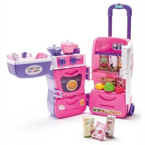 Malinha que vem com microondas de brinquedo
