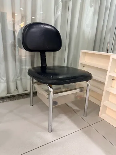 Cadeirinha pedicure 
