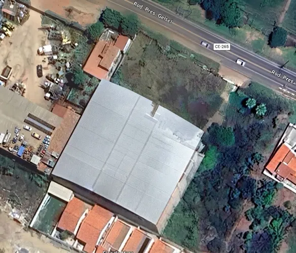 Galpão comercial, várias salas,Área total 4500m2, pav.superior,entrada de Limoeiro do nort