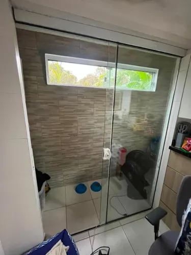 Porta em vidro duas folhas
