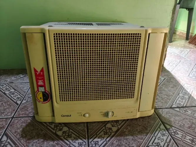 Ar-condicionado 10.000 BTUS