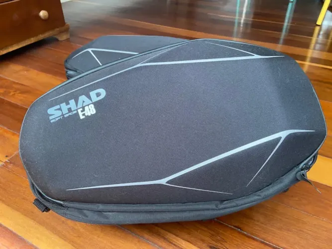 Bolsa/alforje moto universal importada Shad sem uso ! 