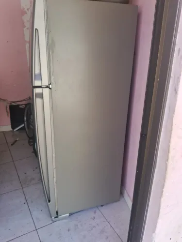 Refrigerador da marca GE