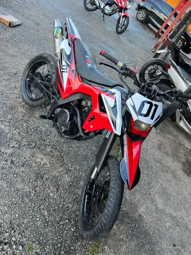 VENDO: KASINSKI 150cc 