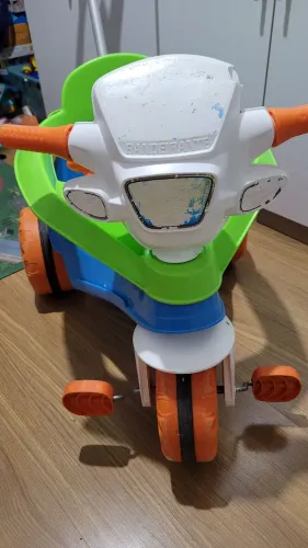 Triciclo sonoro Bandeirantes