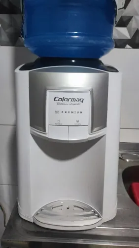 Bebedouro refrigerado colomaq