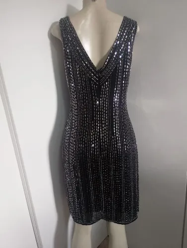 Vestido com pedrarias P