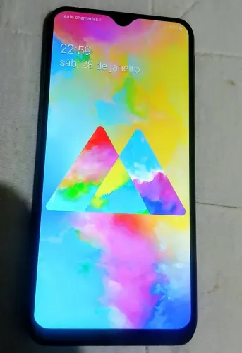 Samsung M20