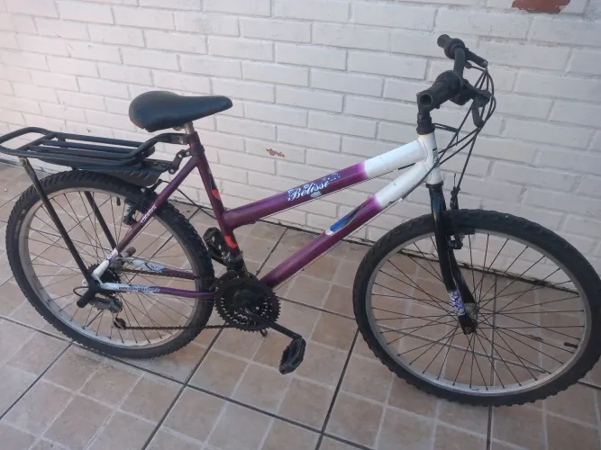 Bicicleta aro 26c marcha pneus bons garupeira está ótima funcionando perfeitamente