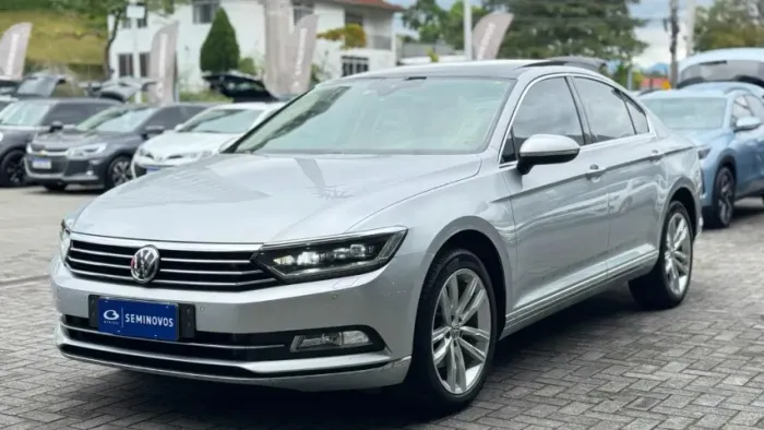 Volkswagen Passat Highline 2.0 TSI 220cv Tip. 2018