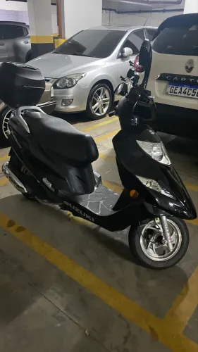 Moto Burgman 125 cilindradas