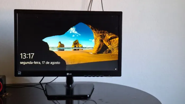 Monitor LG 18,5"