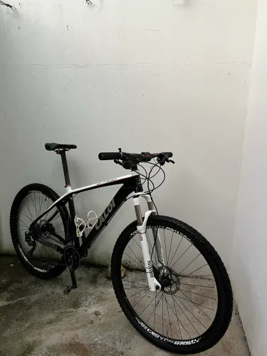 Oportunidade Caloi Elite 30 TAM 19- Bicicleta de Mountain Bike