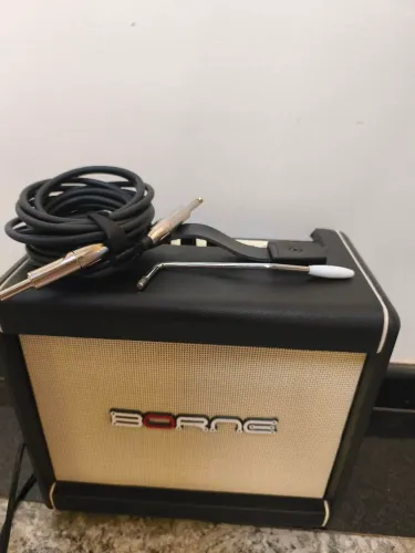 Vendo Guitarra washborb completa