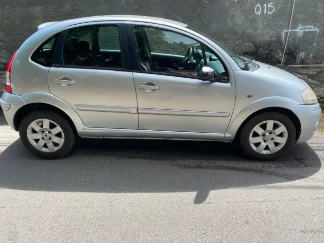 Citroen C3 Exclusive 1.4 Flex 8V 5P 2011