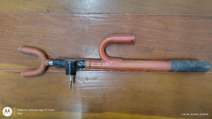Tranca de segurança para volante antiga