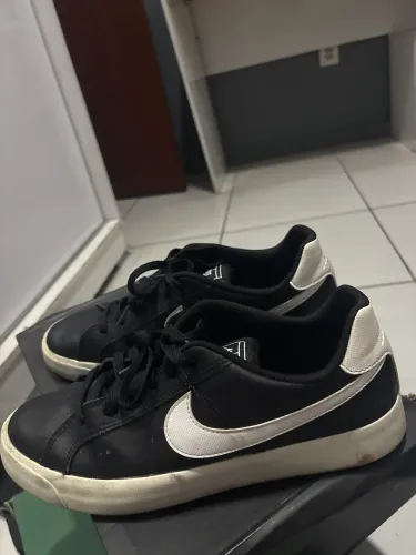Tênis Nike Court preto