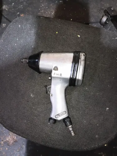 Chave de impacto pneumática 