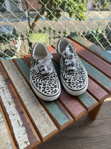 Tênis Vans Era Safari multi animal Feminino!