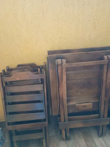 Mesa dobrável com cadeira
