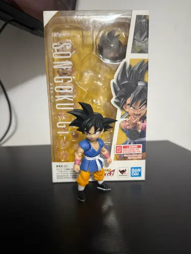 Action figure Goku GT Sh figuarts