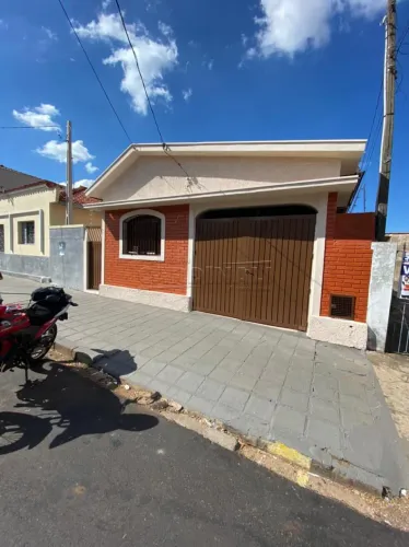 Casa com 2 dormitórios na Vila Prado em frente a Paróquia Santo Antônio em São Carlos